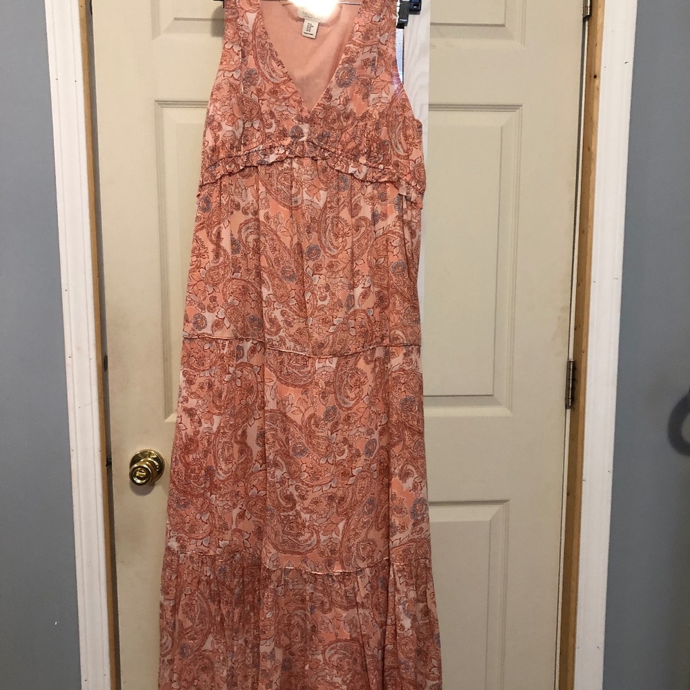 Peach Colored SIZE Medium Maxi Dress